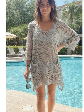 Light Gray Woven-Look Boho Free Form Cover-Up Tunic (fits L - XL)